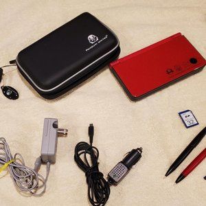 Nintendo DS xl Super Mario Bros 25th Anniversary & accessories